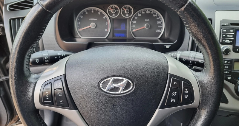 Hyundai I30 cena 22900 przebieg: 125000, rok produkcji 2011 z Tłuszcz małe 497